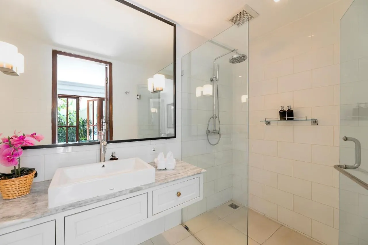 Villa Merah Seminyak